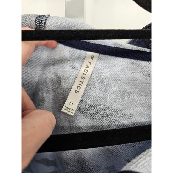 Fabletics Womens Sz M Full Zip Up Hoodie Sweatshirt Blue Camo Print - Picture 3 of 4